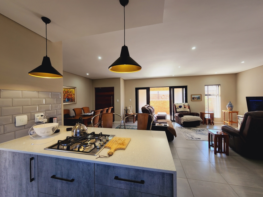 3 Bedroom Property for Sale in De Land Estate North West